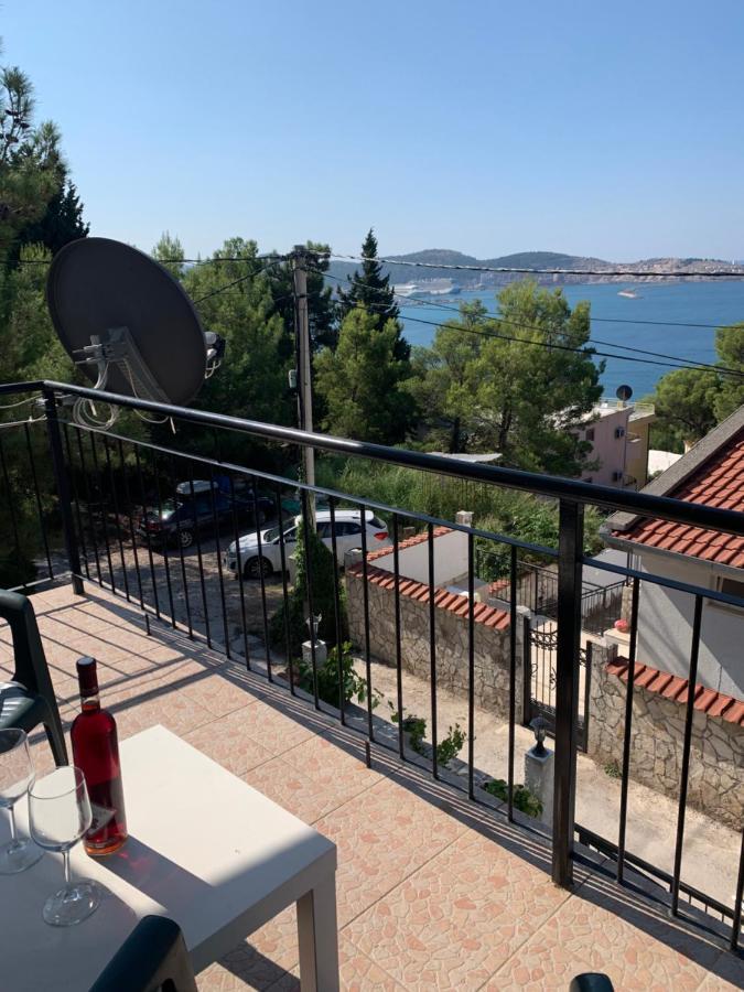 Apartman Ana Zeleni Pojas บาร์ ภายนอก รูปภาพ