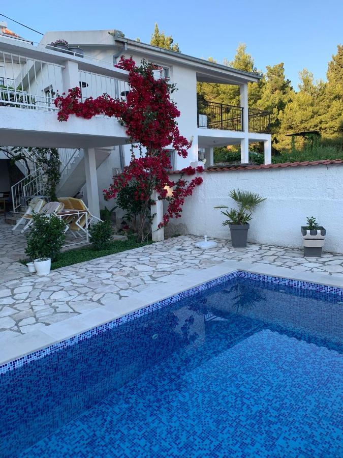 Apartman Ana Zeleni Pojas บาร์ ภายนอก รูปภาพ