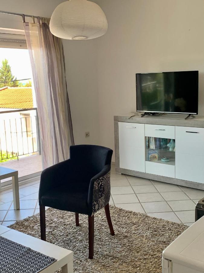 Apartman Ana Zeleni Pojas บาร์ ภายนอก รูปภาพ